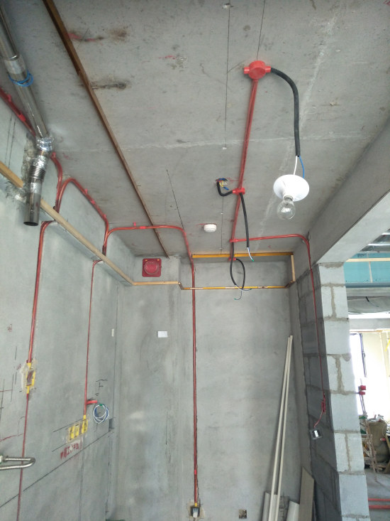 電路走頂